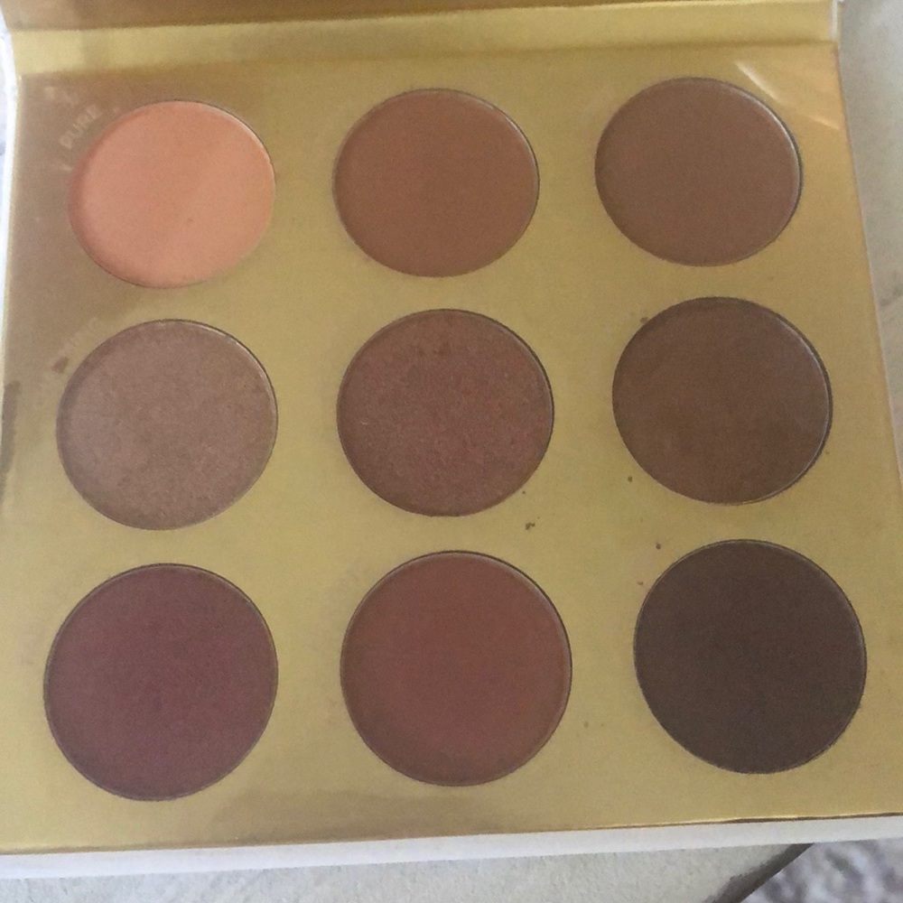 PUR “Be Your Selfie” palette. BRAND NEW.